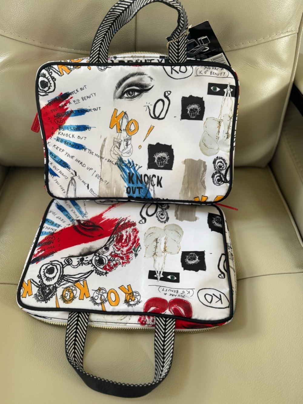 NWT SONIA KASHUK 3 Section Zippered Travel Travel/Cosmetic Case